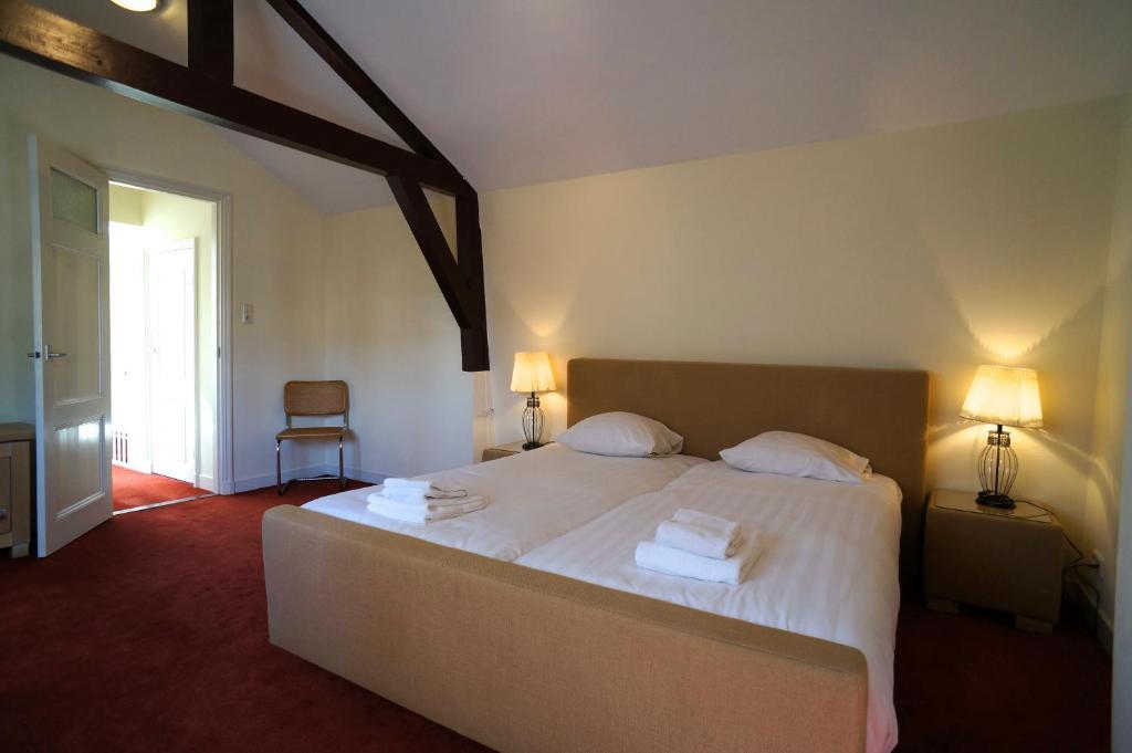 Stayci Serviced Apartments Noordeinde Haag Pokoj fotografie